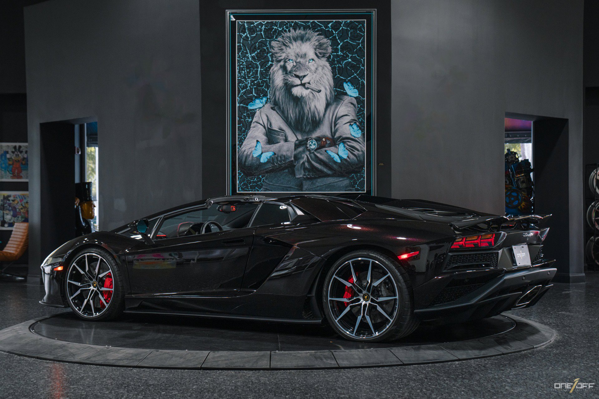 Used 2018 Lamborghini Aventador S image 7