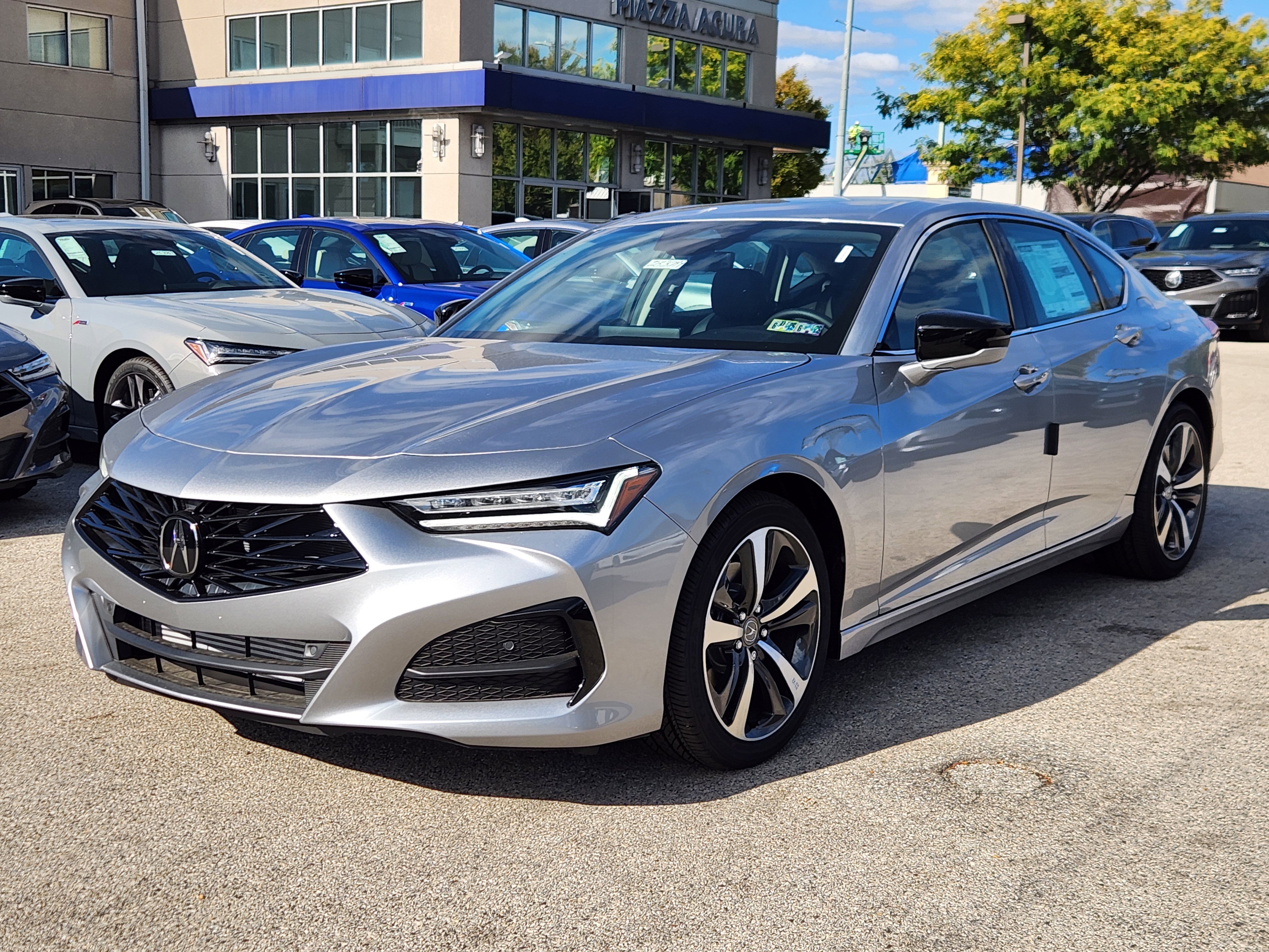 New 2025 Acura TLX w/ Technology Package image 2