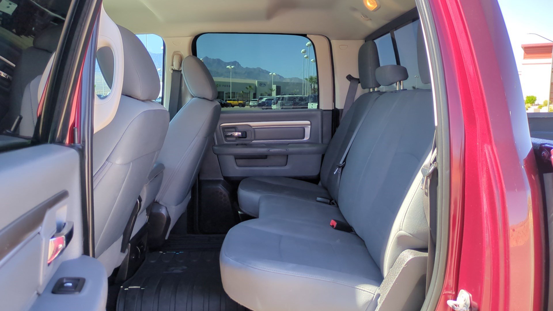 Used 2019 RAM 1500 Classic SLT AWD/4WD image 25