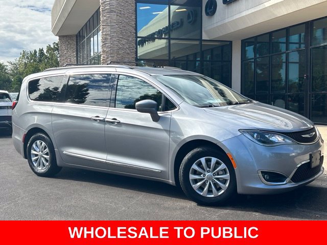 Used 2017 Chrysler Pacifica Touring-L