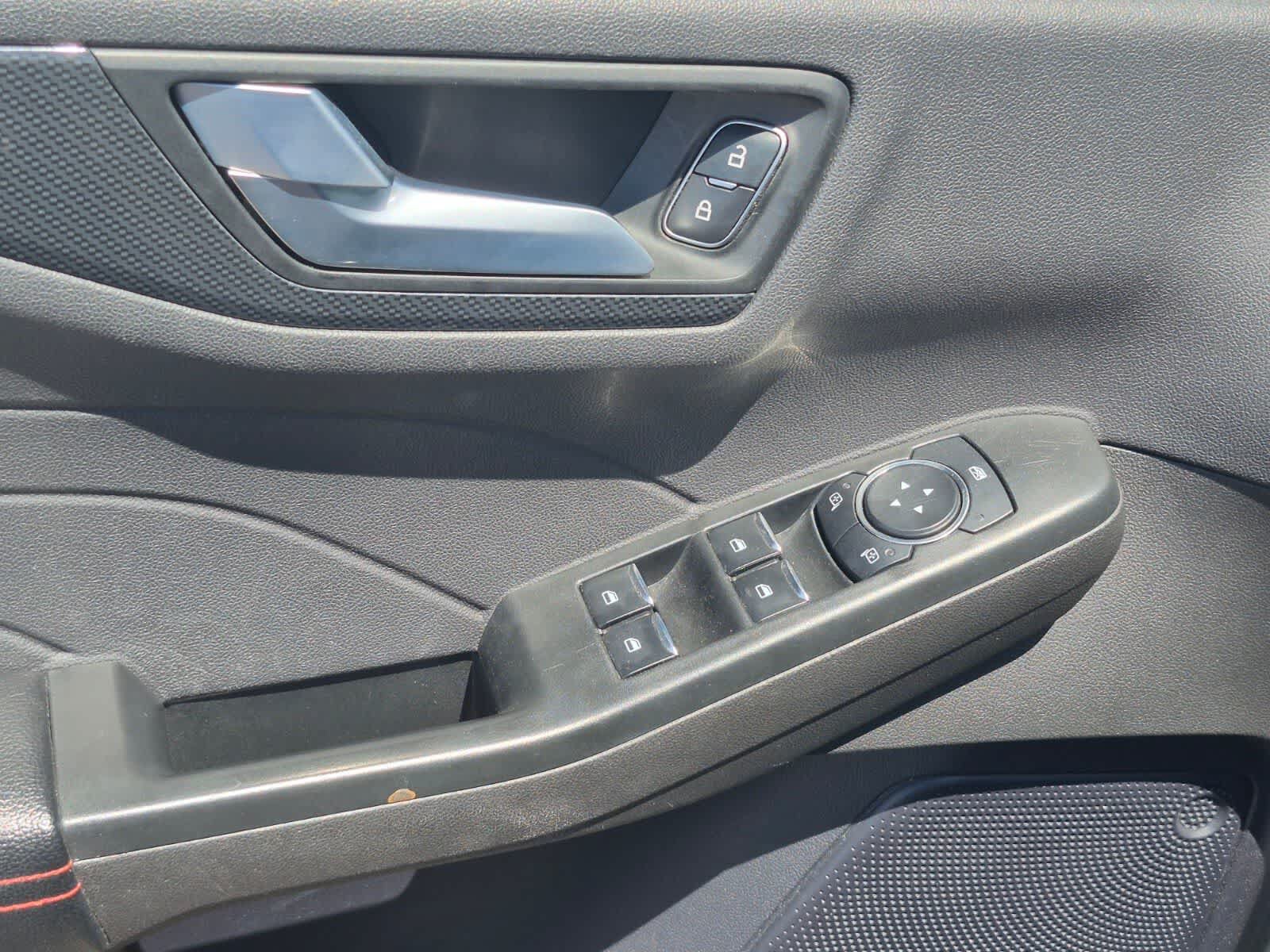 Used 2024 Ford Escape ST-Line AWD/4WD image 10
