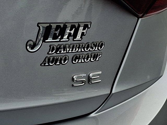 Used 2023 Volkswagen Jetta SE w/ Panoramic Sunroof Package FWD image 35