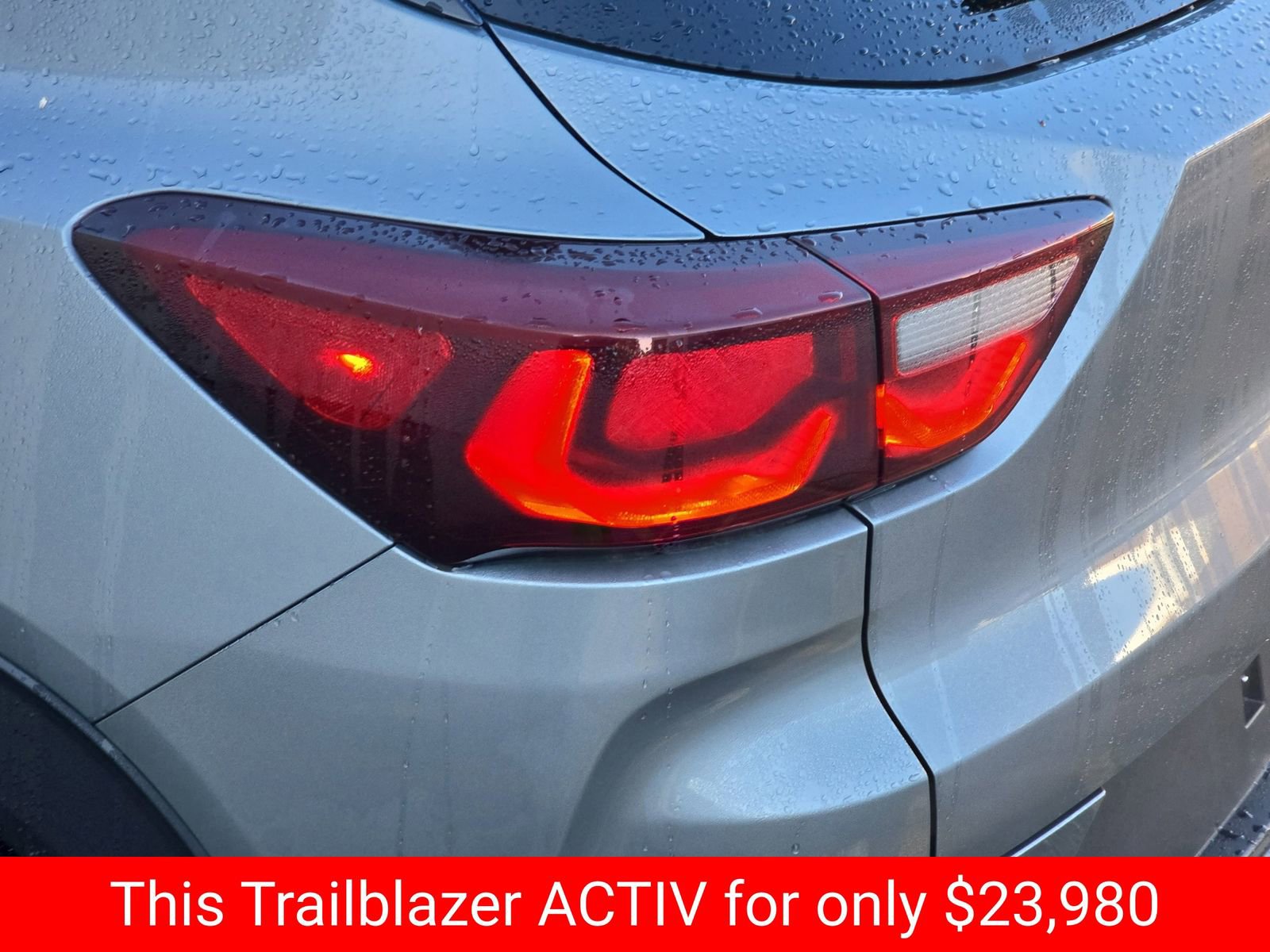 Used 2024 Chevrolet TrailBlazer ACTIV w/ Driver Confidence Package image 38