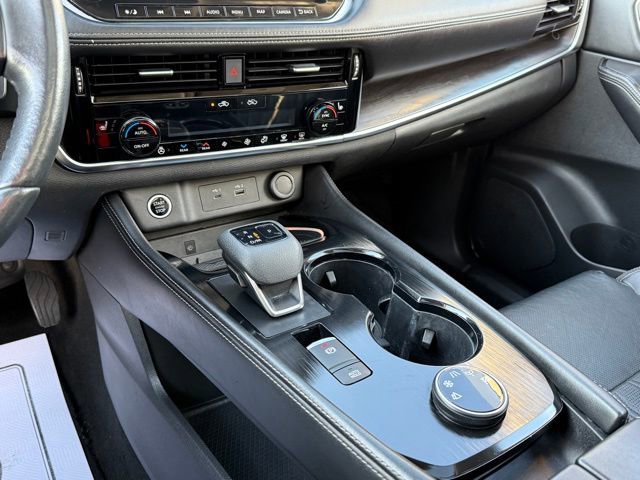 Used 2022 Nissan Rogue Platinum w/ Head-Up Display Package image 22