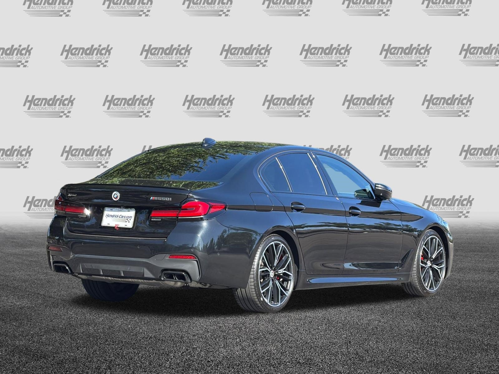 Used 2023 BMW M550i xDrive w/ Executive Package AWD/4WD image 5