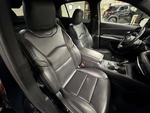 Certified 2022 Cadillac XT4 Premium Luxury image 30