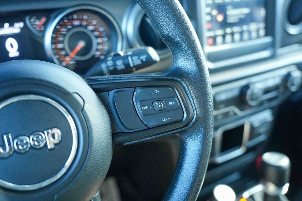 Used 2023 Jeep Wrangler Unlimited Sport AWD/4WD image 23