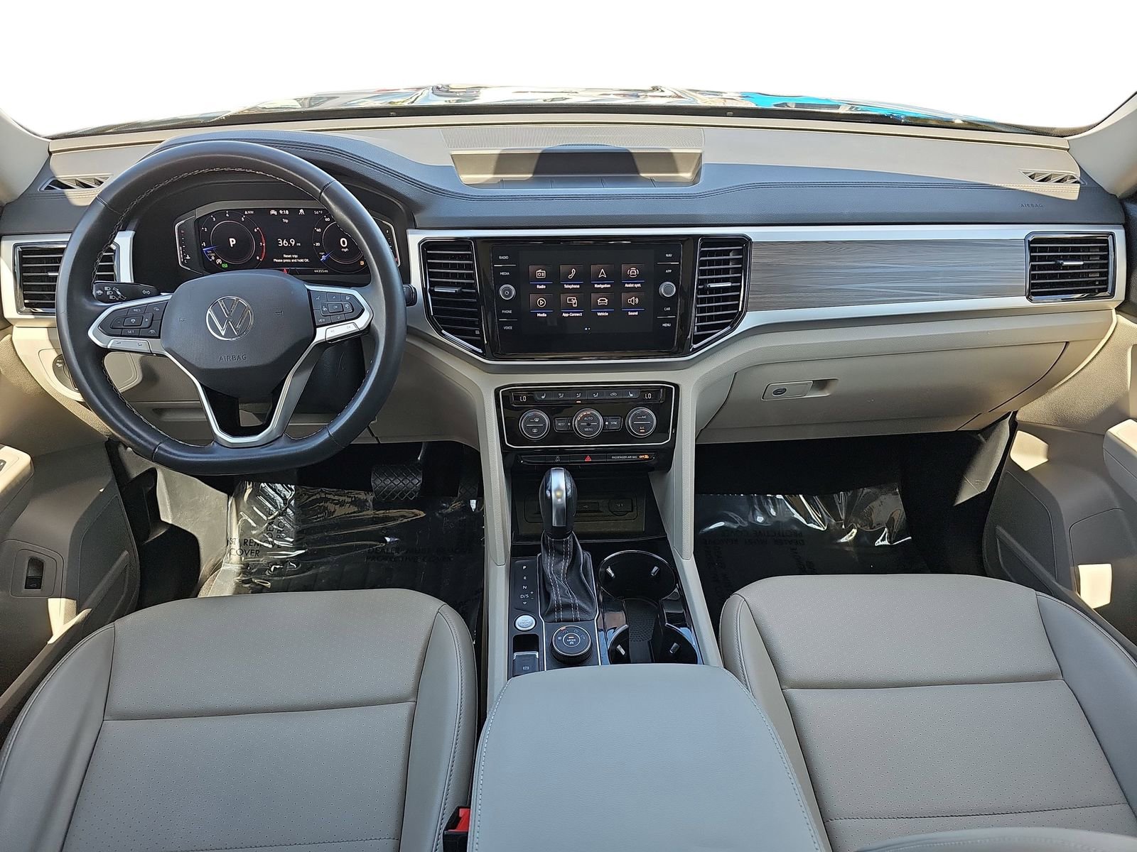 Used 2022 Volkswagen Atlas SEL AWD/4WD image 9