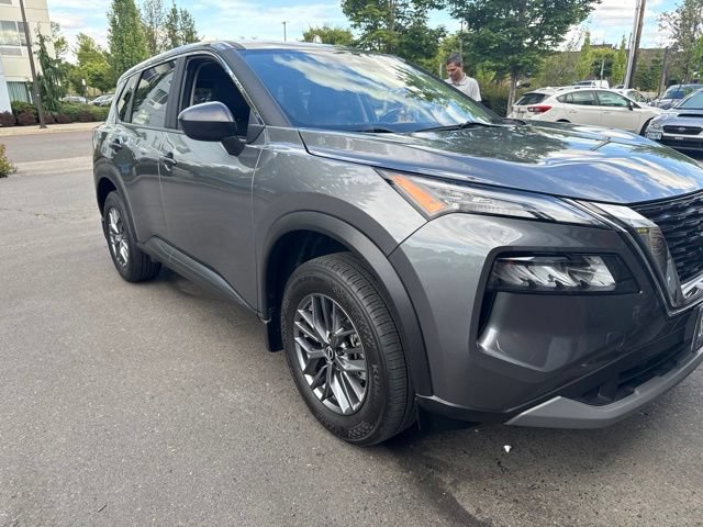 Used 2023 Nissan Rogue S AWD/4WD image 1