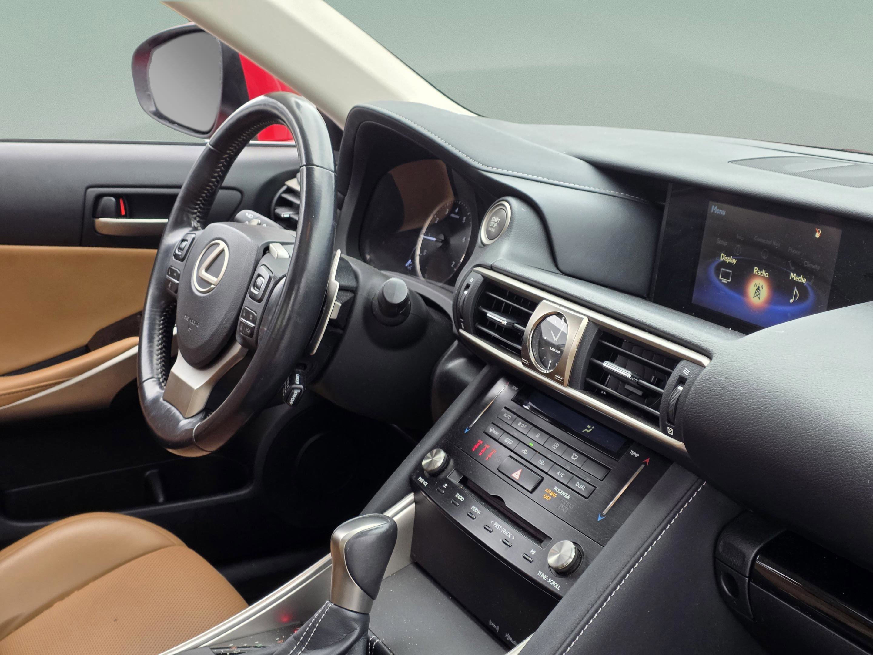 Used 2017 Lexus IS 200t image 28