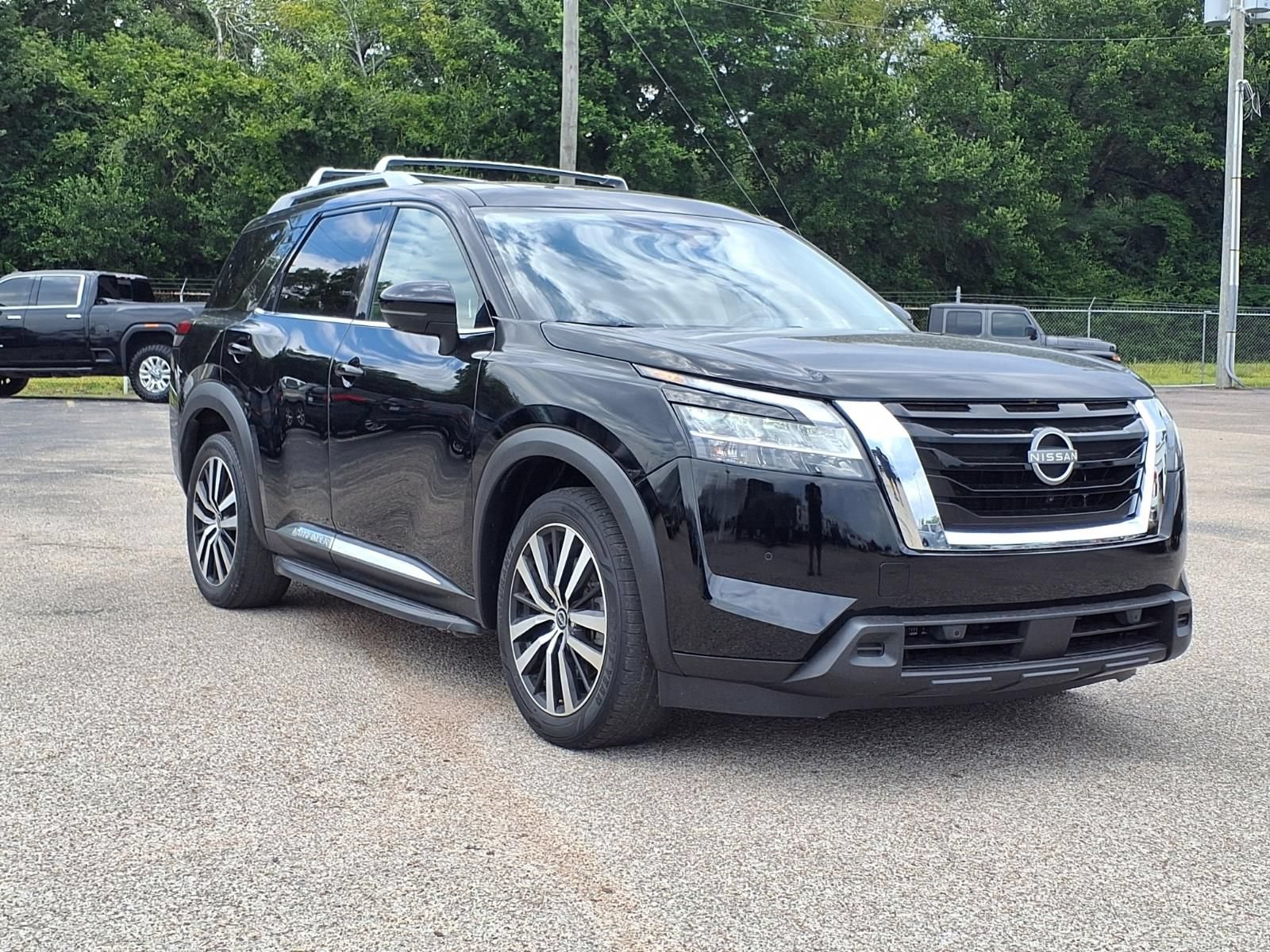 Used 2023 Nissan Pathfinder Platinum AWD/4WD image 20