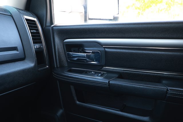 Used 2018 RAM 2500 Laramie w/ Sport Appearance Group image 30