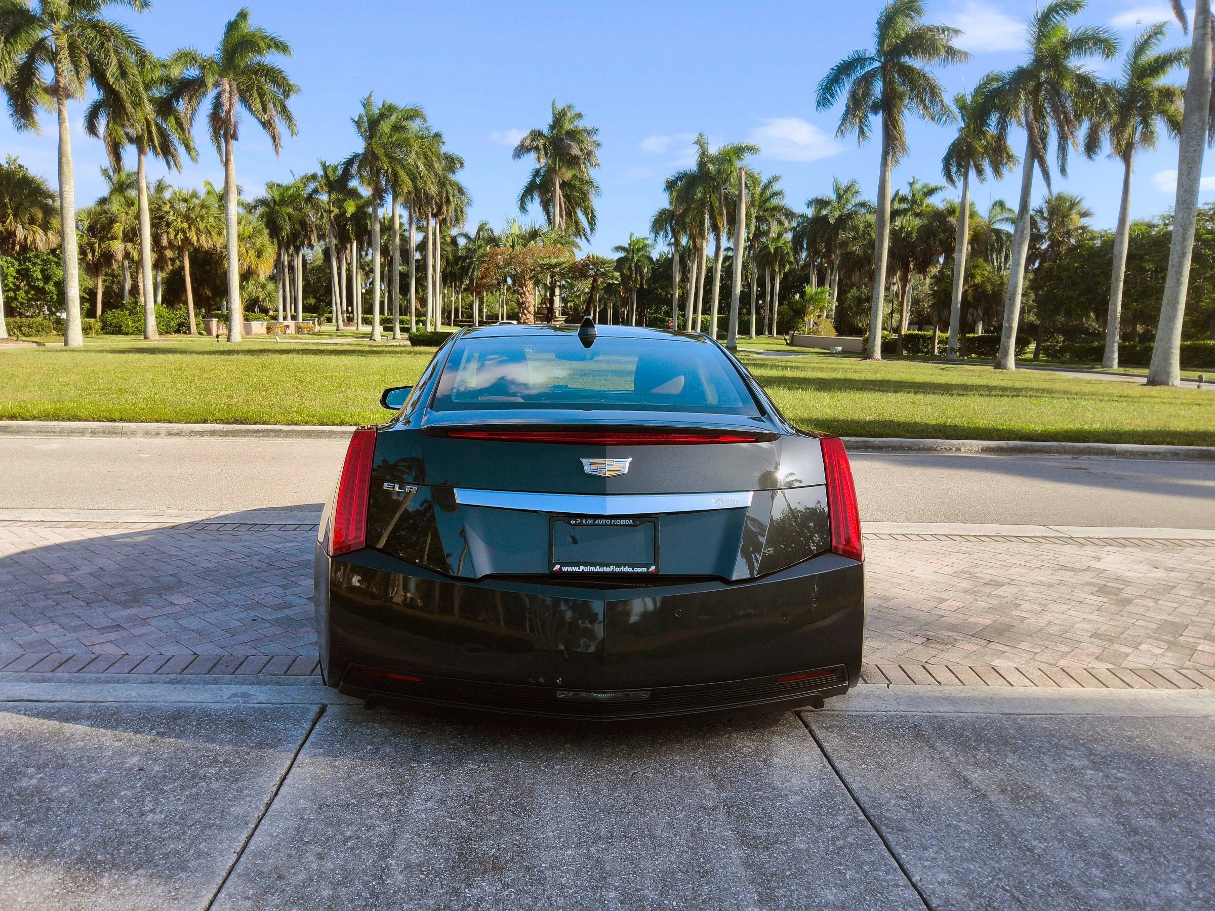 Used 2016 Cadillac ELR FWD image 17