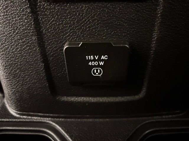 Used 2022 Jeep Gladiator Willys AWD/4WD image 14