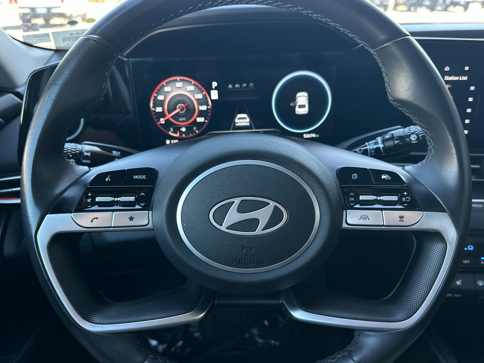 Used 2024 Hyundai Elantra Limited FWD image 22