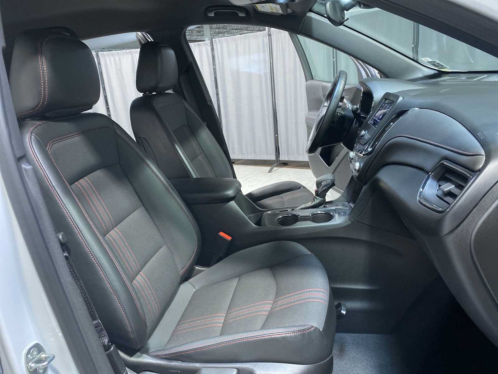 Used 2023 Chevrolet Equinox RS w/ LPO, Floor Liner Package AWD/4WD image 14
