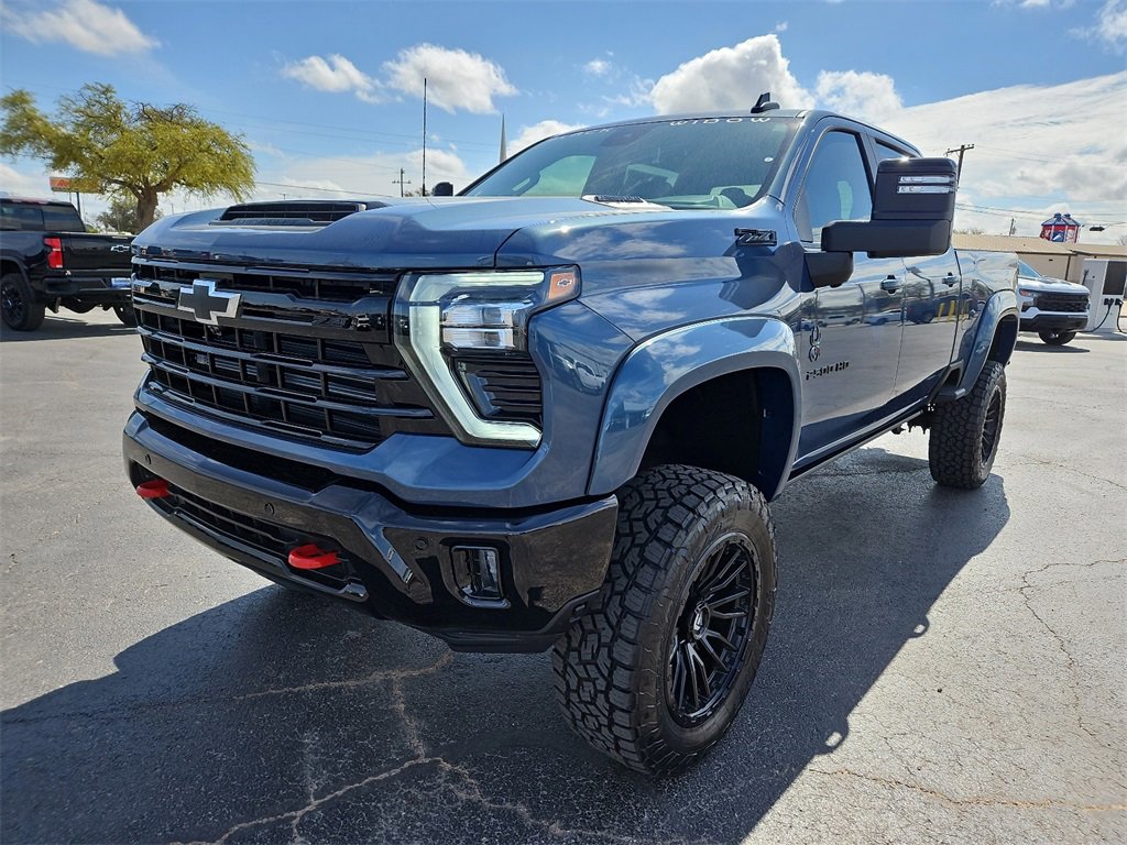 New 2025 Chevrolet Silverado 2500 LT w/ Trail Boss Package