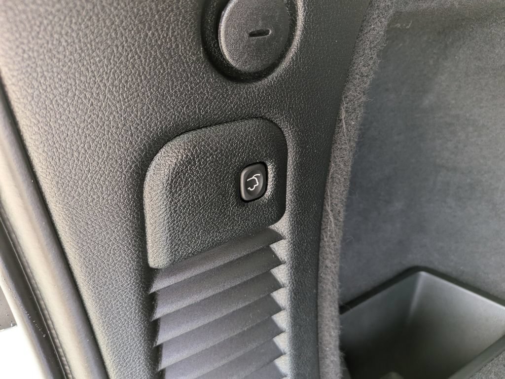 Used 2018 Dodge Durango Citadel w/ Technology Group RWD image 13