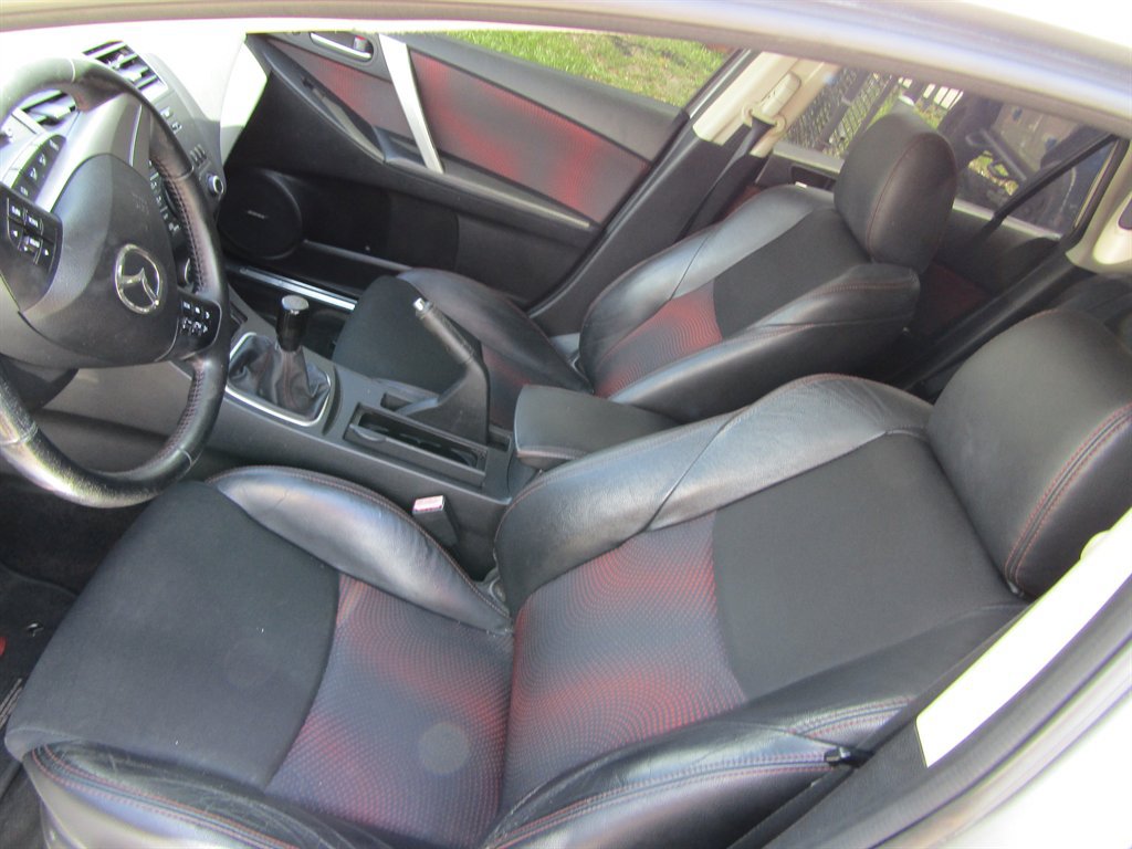 Used 2012 MAZDA MAZDA3 Touring FWD image 9