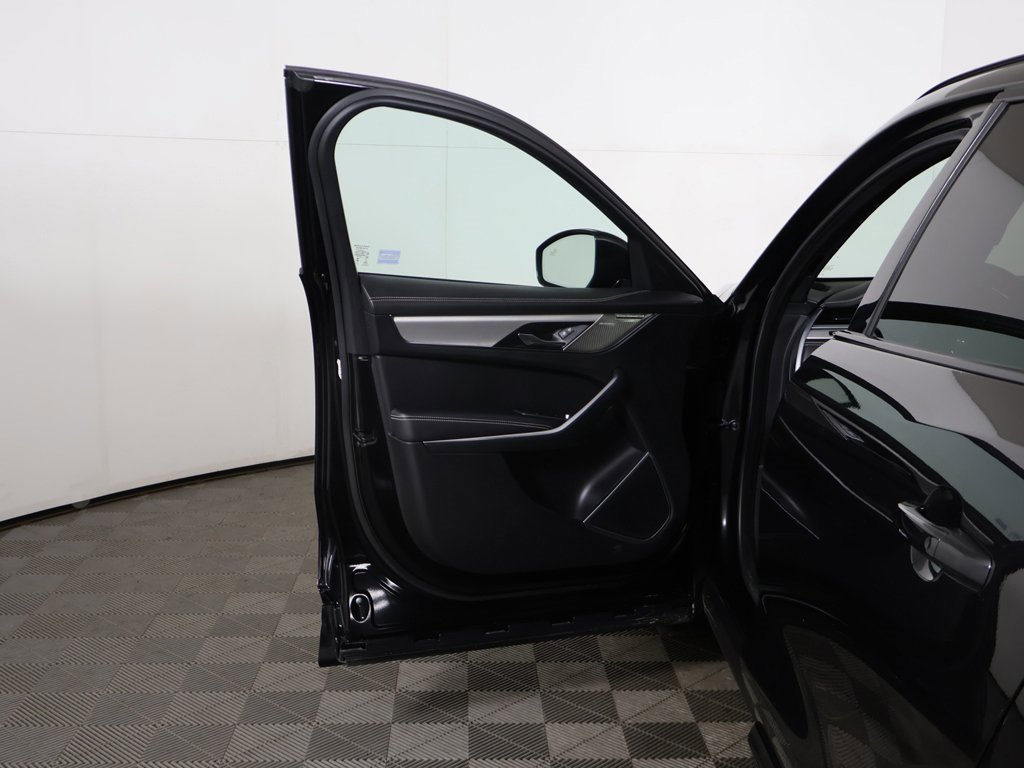 Used 2024 Jaguar F-PACE R-Dynamic S image 22