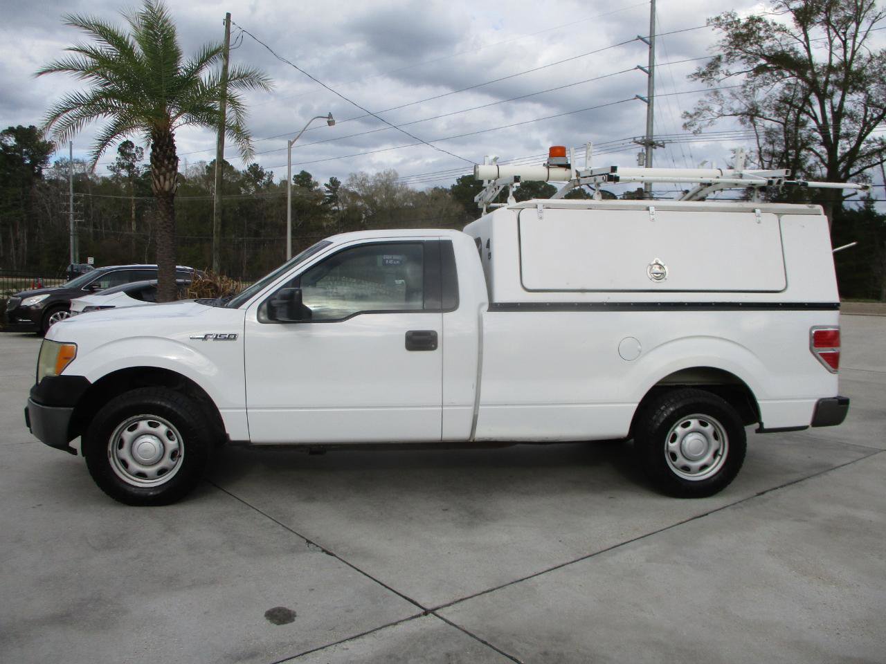 Used 2010 Ford F150 STX RWD image 1