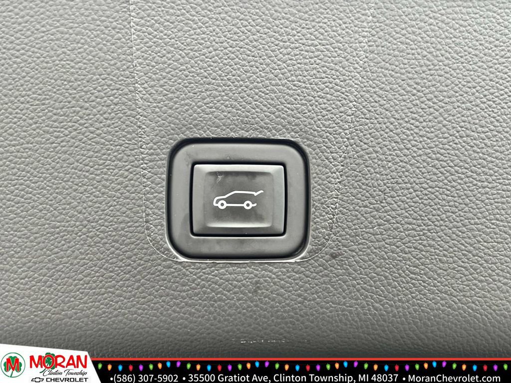 Certified 2023 Chevrolet Traverse RS w/ LPO, Floor Liner Package image 11