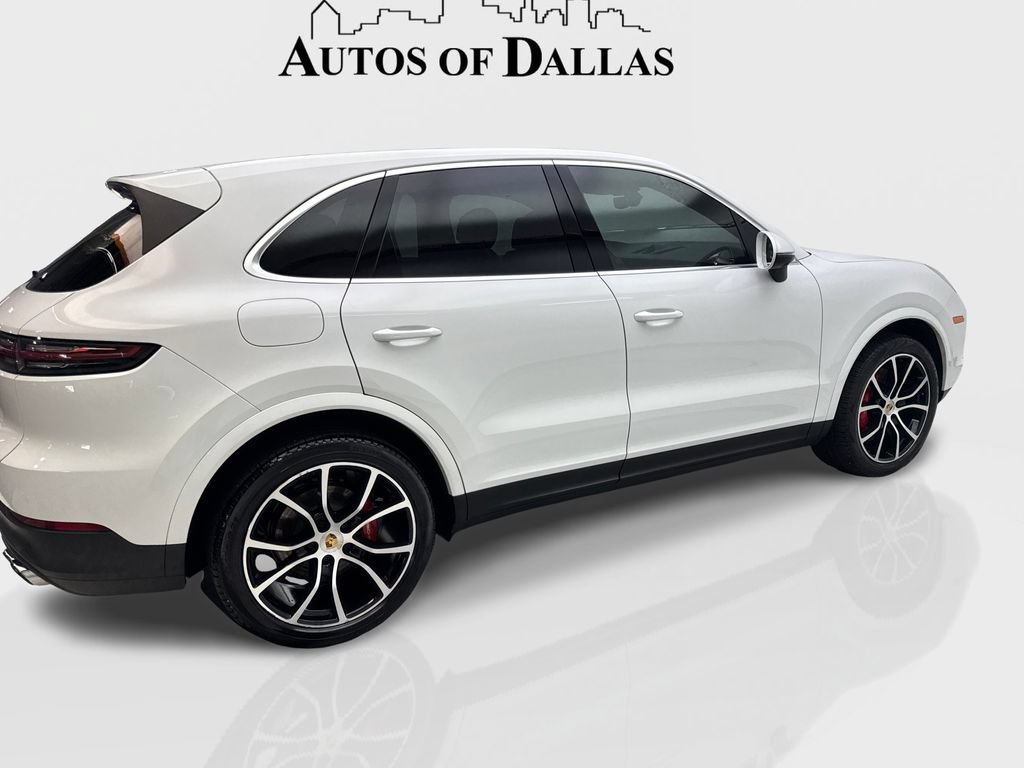 Used 2022 Porsche Cayenne w/ Premium Package AWD/4WD image 14
