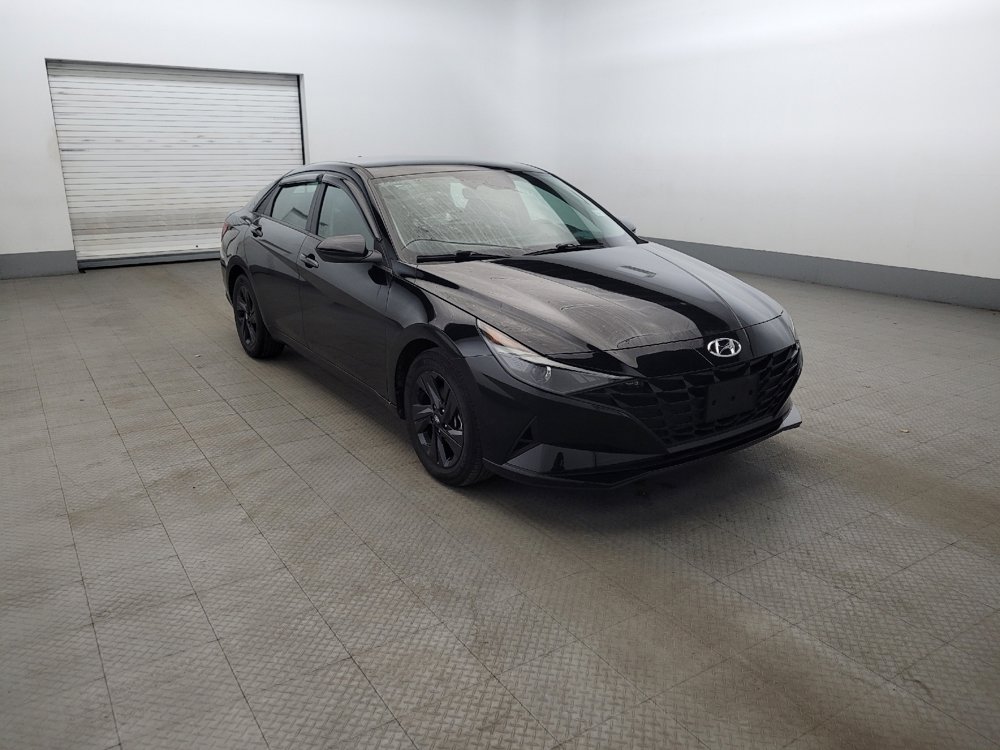 Used 2023 Hyundai Elantra SEL w/ Cargo Package FWD image 13