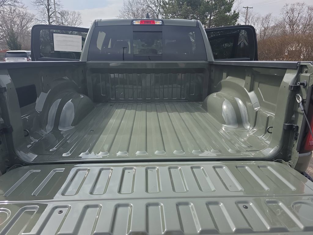 New 2026 RAM 1500 Classic Warlock image 12