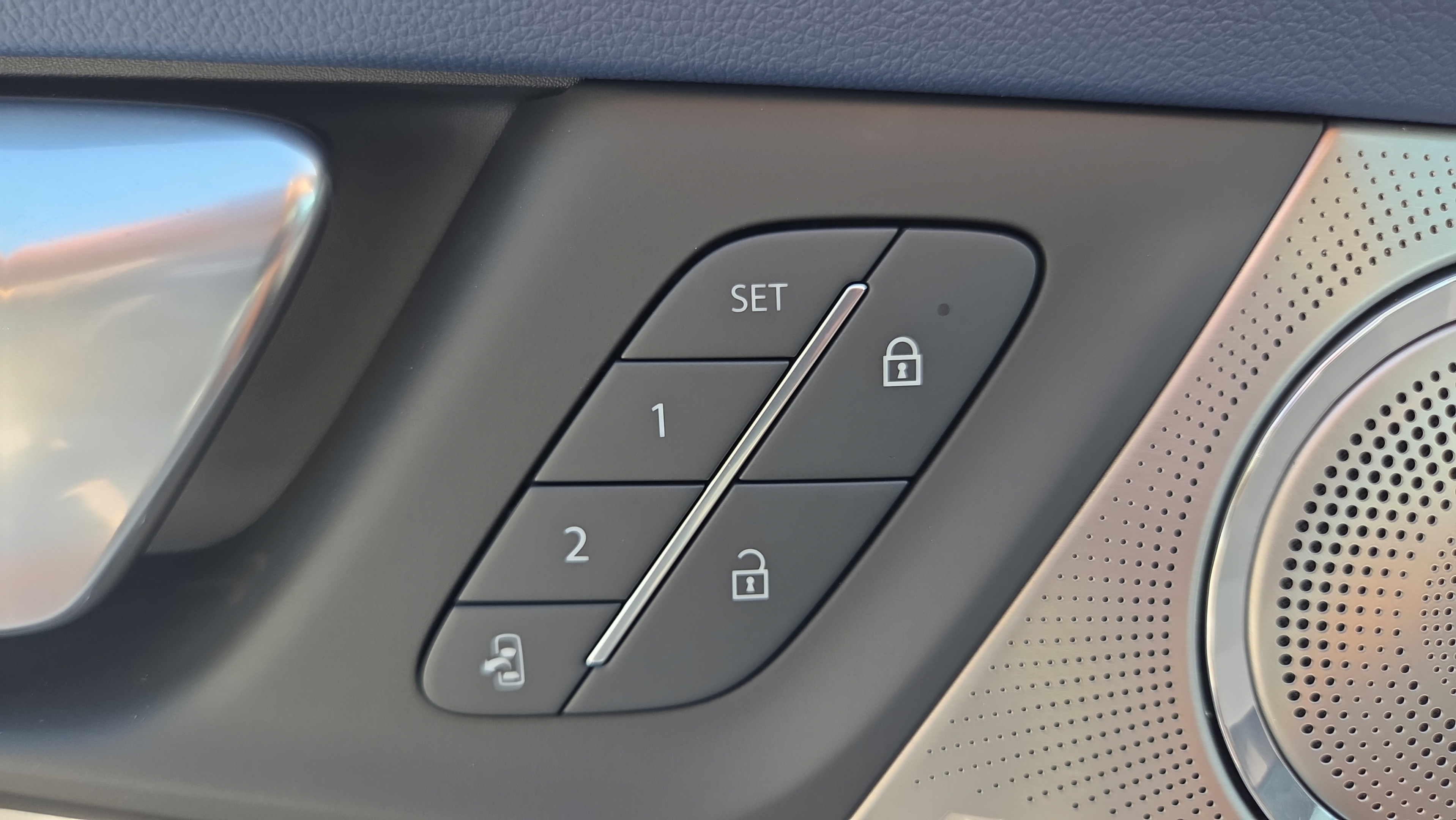 New 2026 Buick Enclave Avenir w/ Super Cruise Package FWD image 27