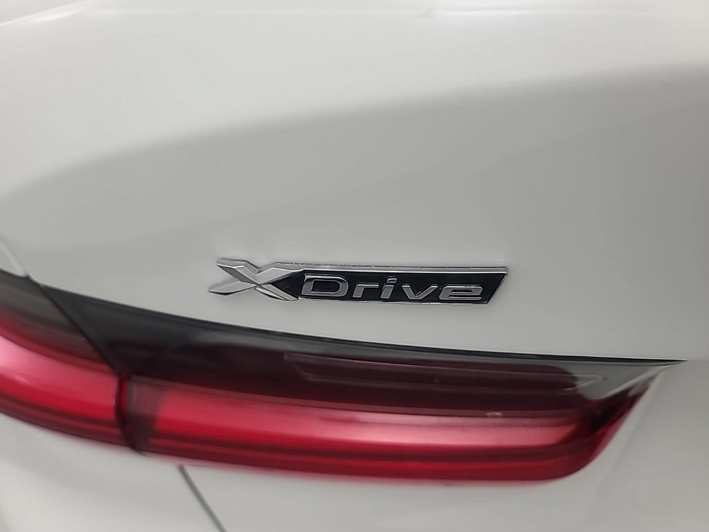 Used 2020 BMW 330i xDrive Sedan w/ Convenience Package AWD/4WD image 11