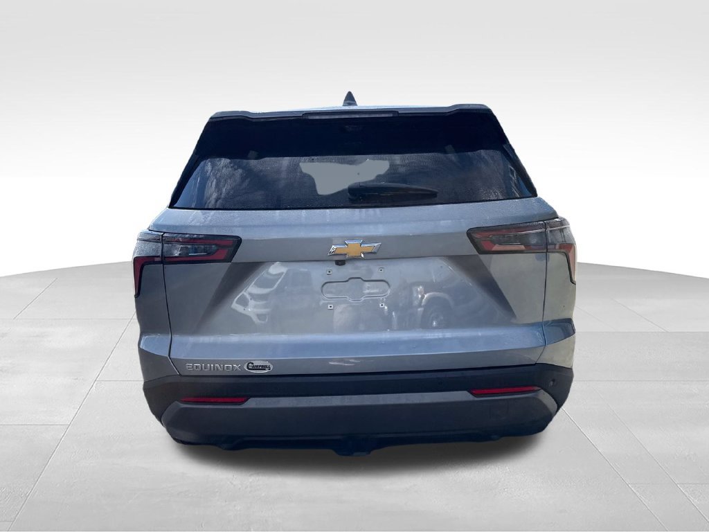 Used 2025 Chevrolet Equinox LT w/ Safety and Technology Package FWD image 4