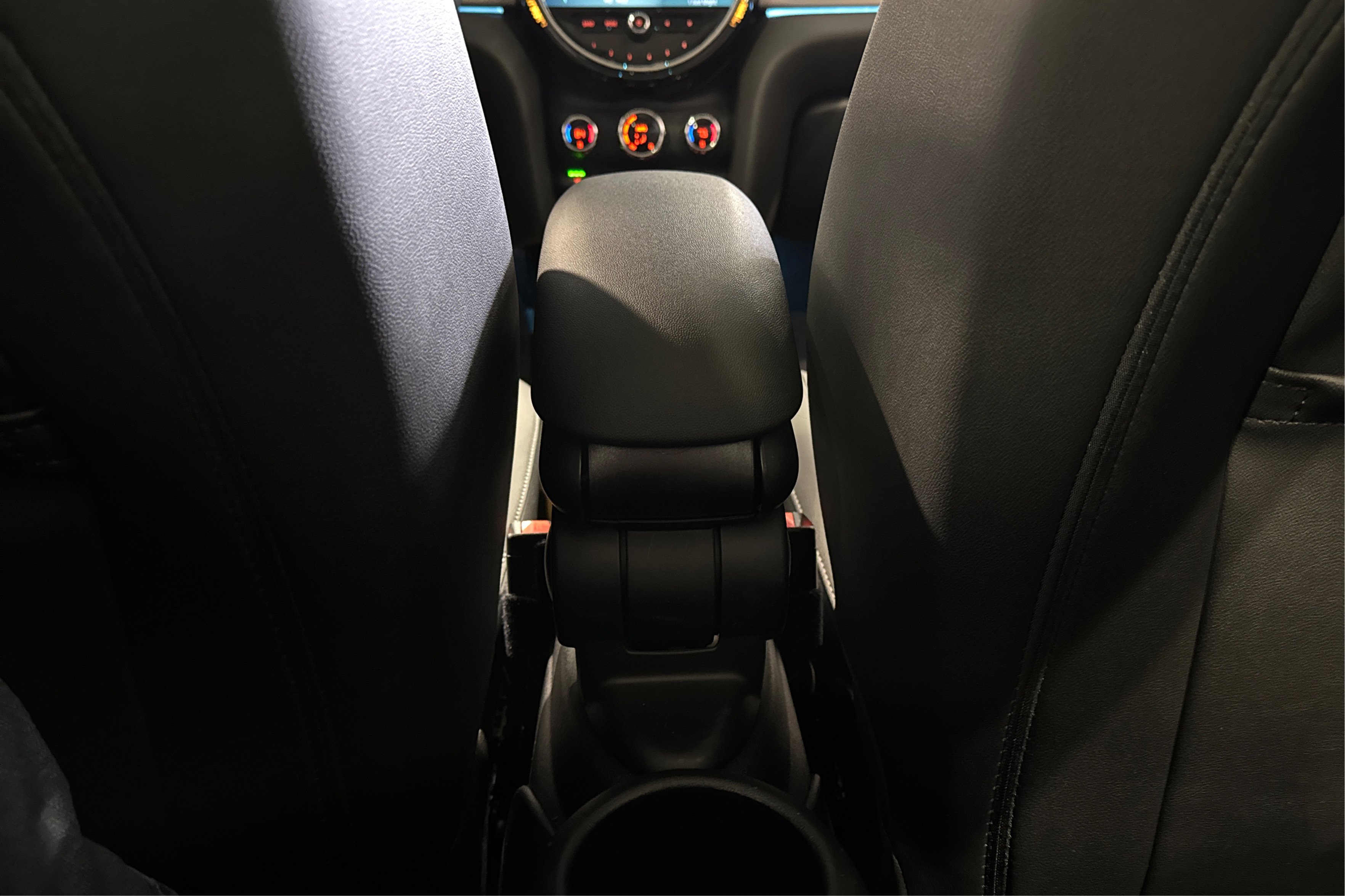 Used 2024 MINI Cooper SE image 37