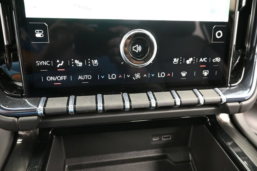 New 2026 GMC Yukon AT4 w/ AT4 Premium Package AWD/4WD image 45
