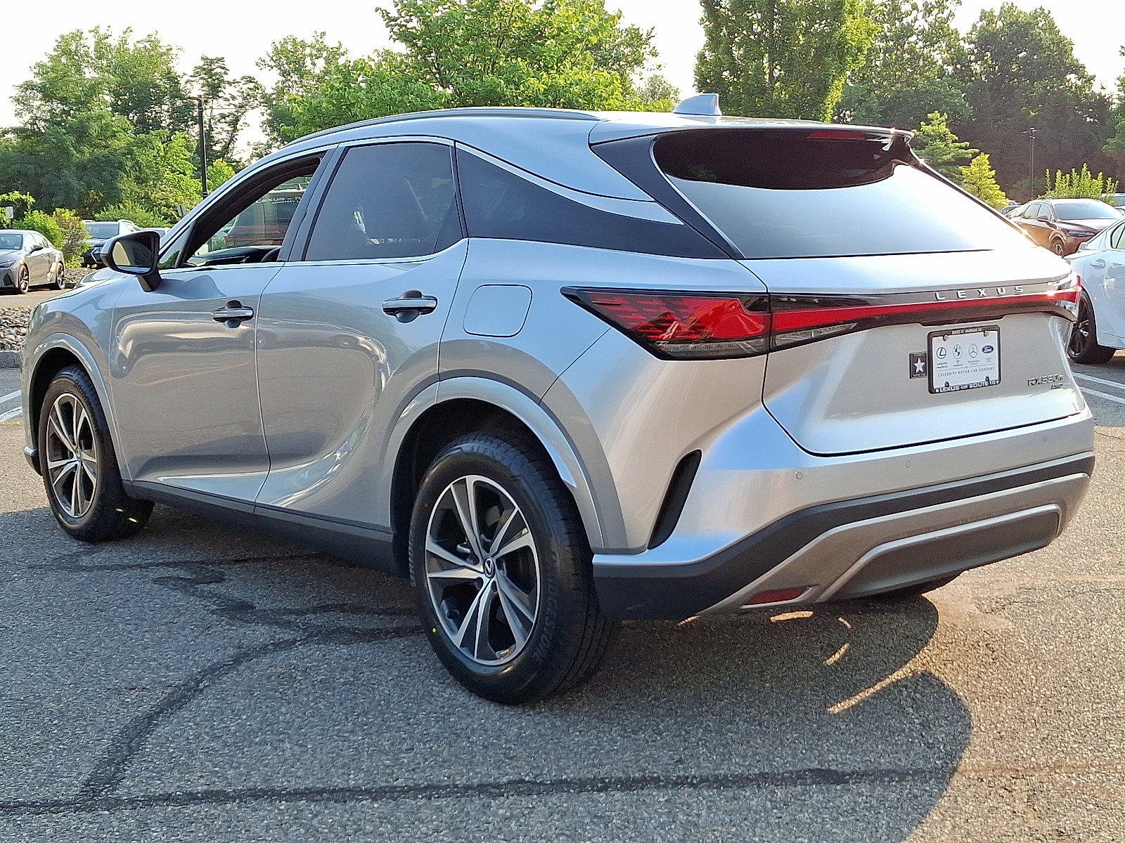 Certified 2023 Lexus RX 350h w/ Accessory Package (2T) AWD/4WD image 4