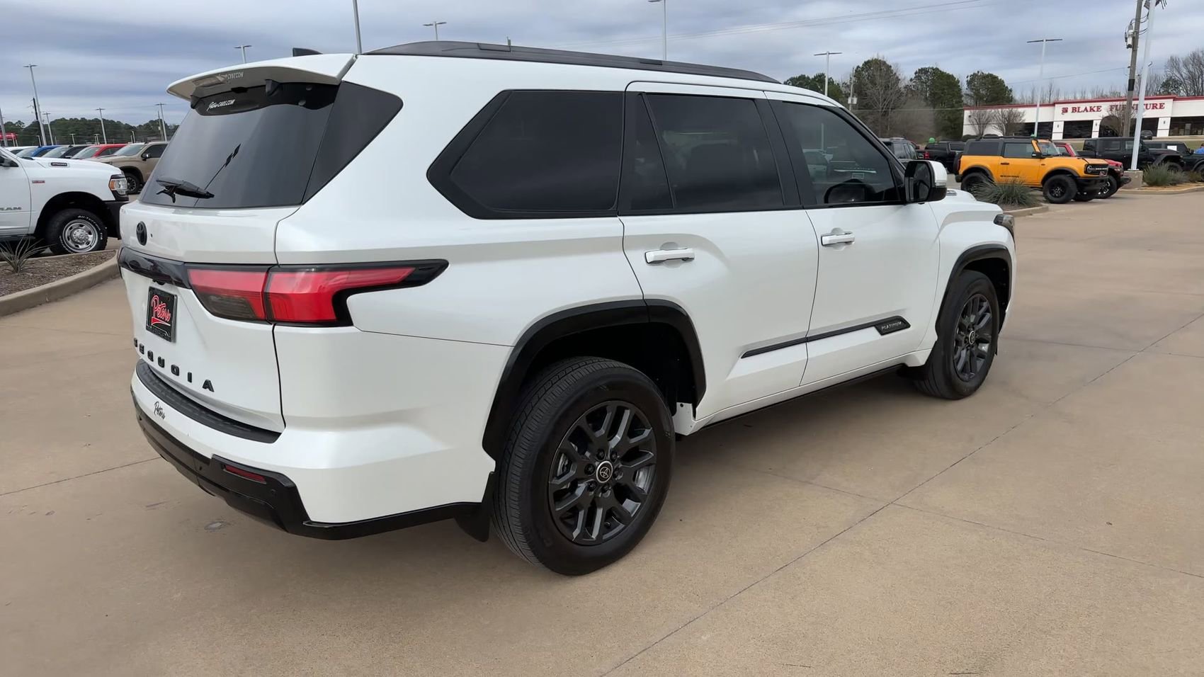 Used 2024 Toyota Sequoia Platinum AWD/4WD image 9