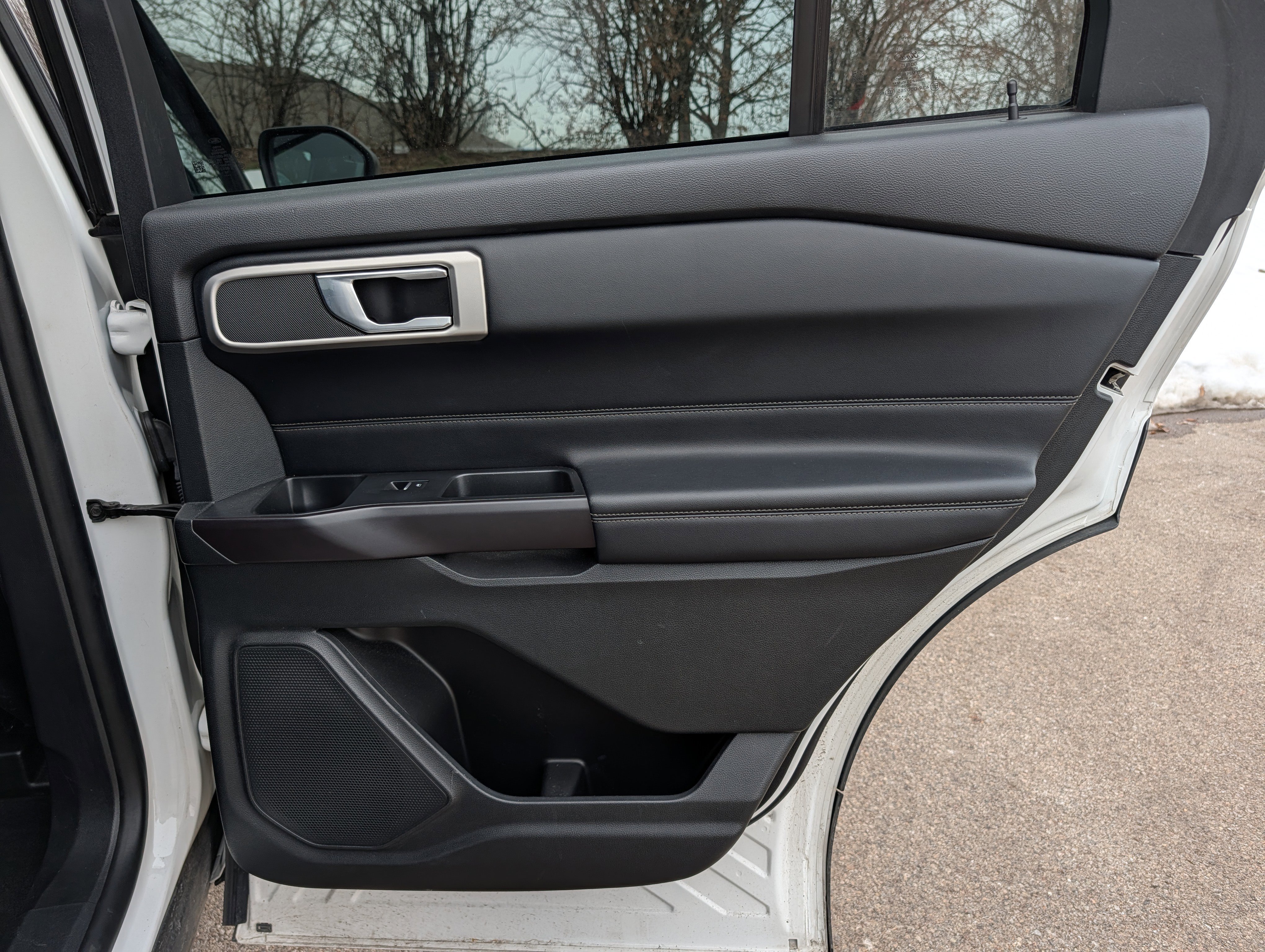 Used 2020 Ford Explorer XLT w/ Equipment Group 202A image 32