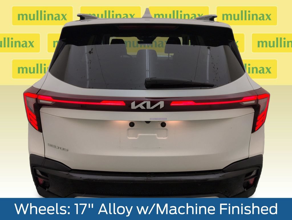 Used 2024 Kia Seltos EX FWD image 29