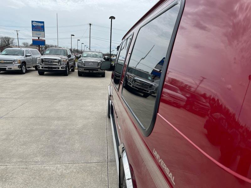 Used 1999 Ford E-150 and Econoline 150 RWD image 14