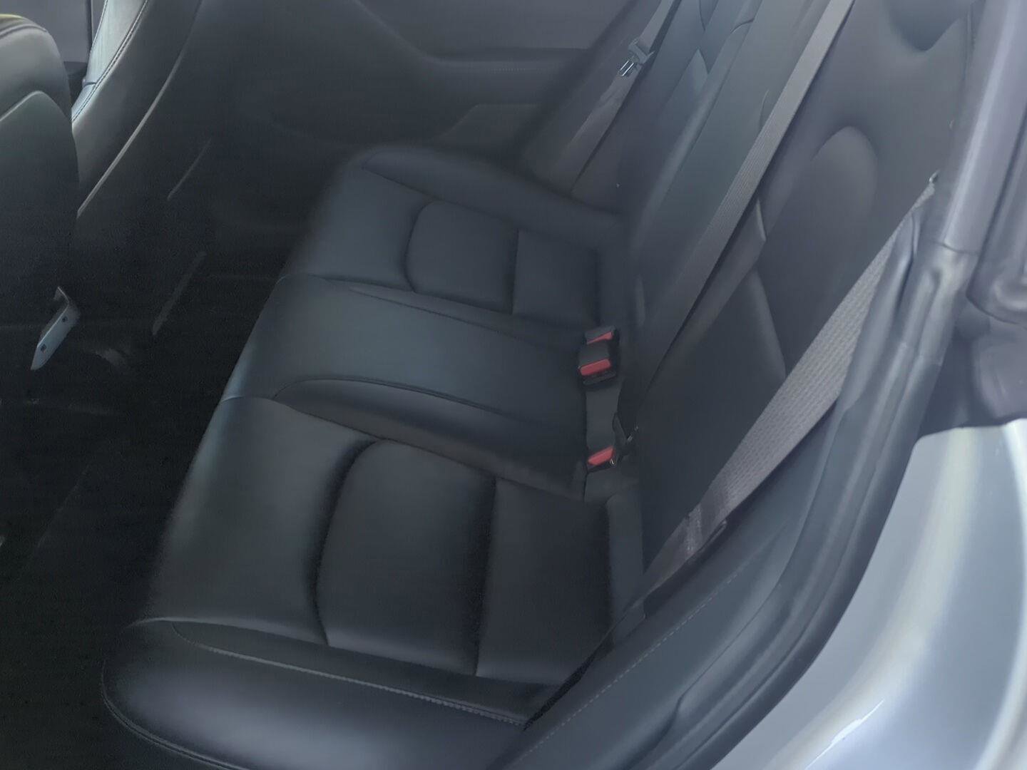 Used 2018 Tesla Model 3 Long Range image 13