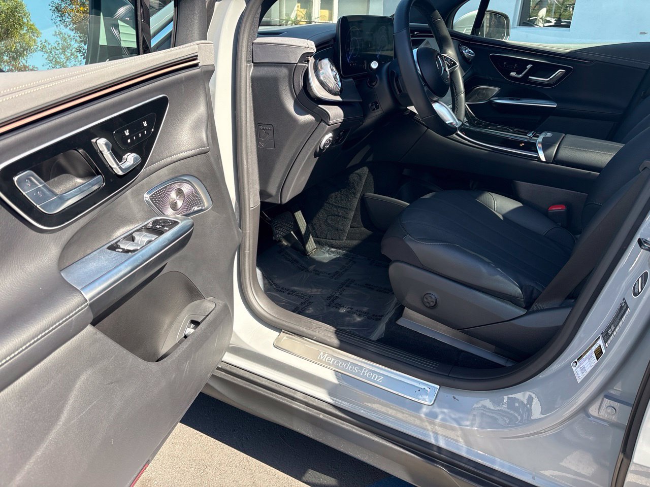 Certified 2023 Mercedes-Benz EQE 500 4MATIC SUV image 8