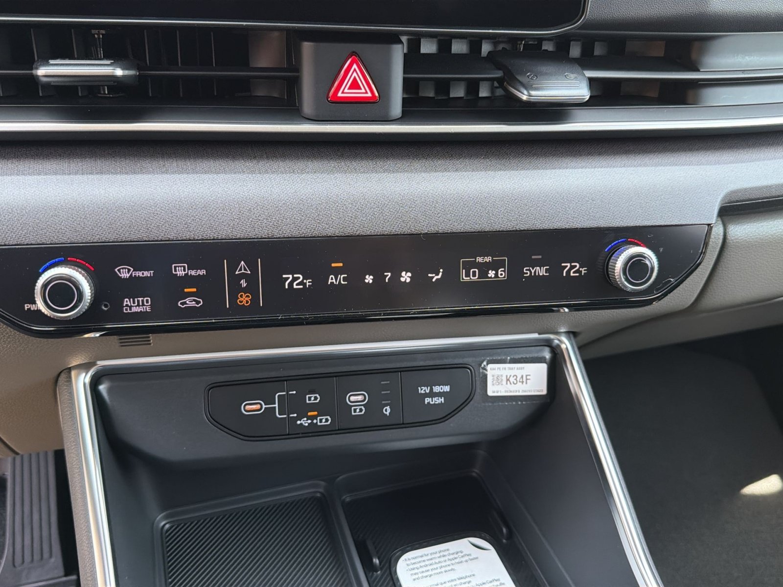 New 2026 Kia Carnival EX FWD image 23