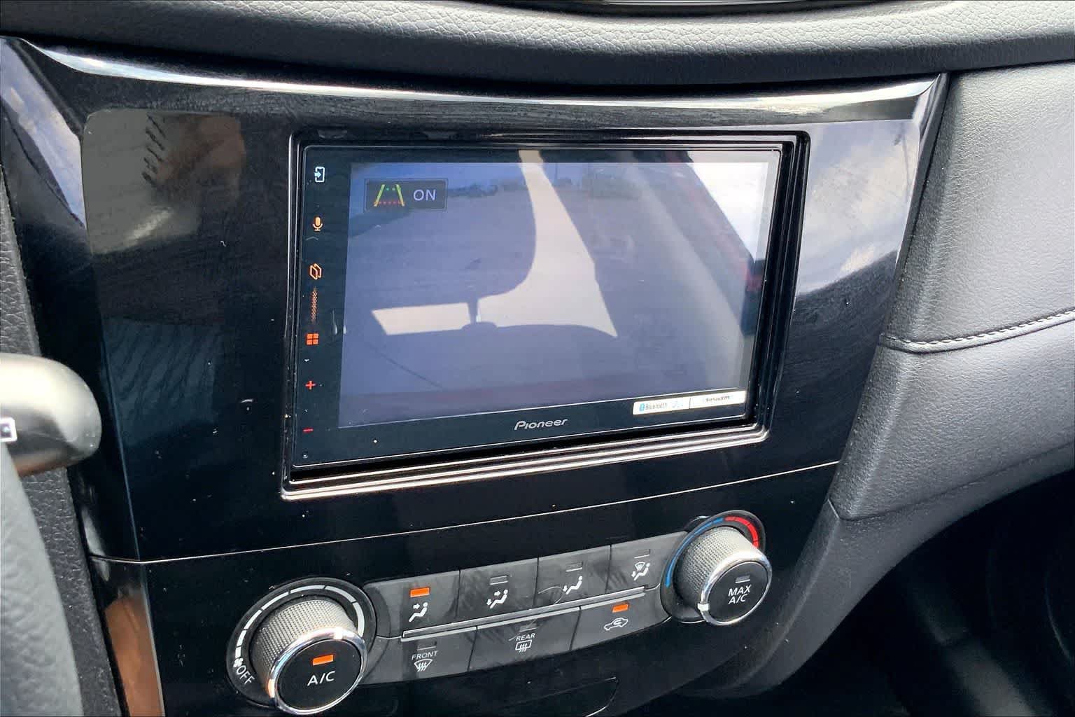 Used 2017 Nissan Rogue S AWD/4WD image 29