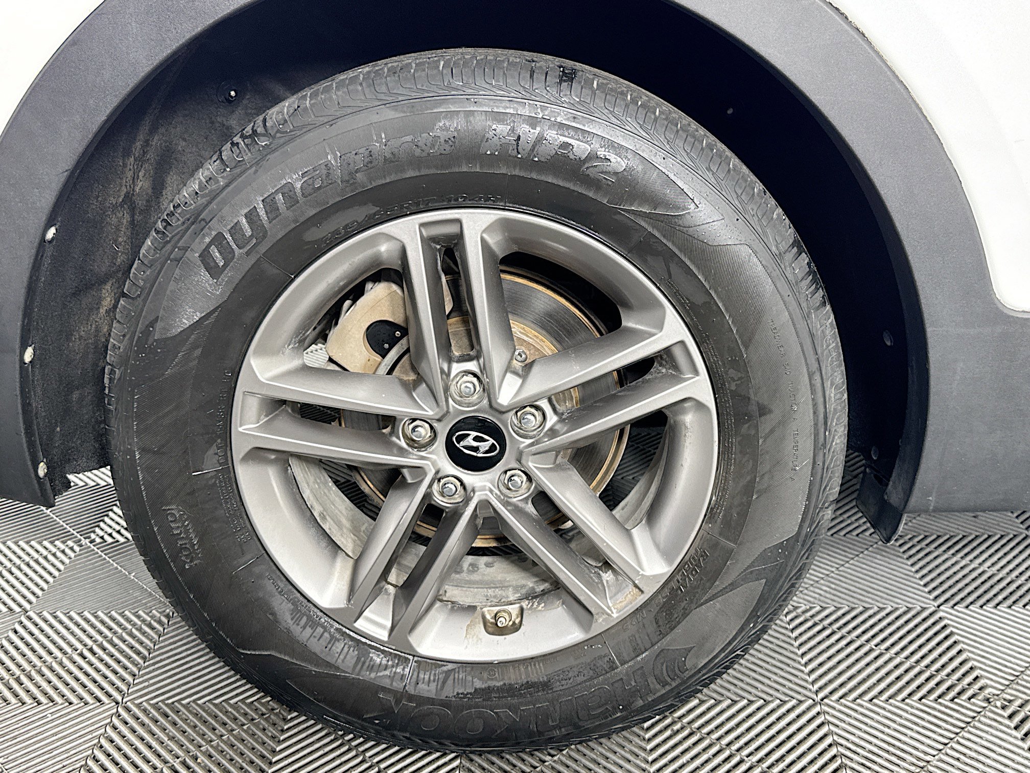 Used 2017 Hyundai Santa Fe Sport image 32