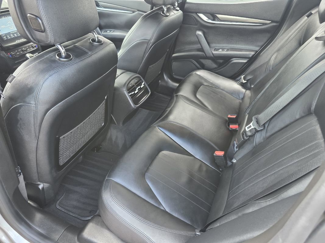 Used 2017 Maserati Ghibli RWD image 29