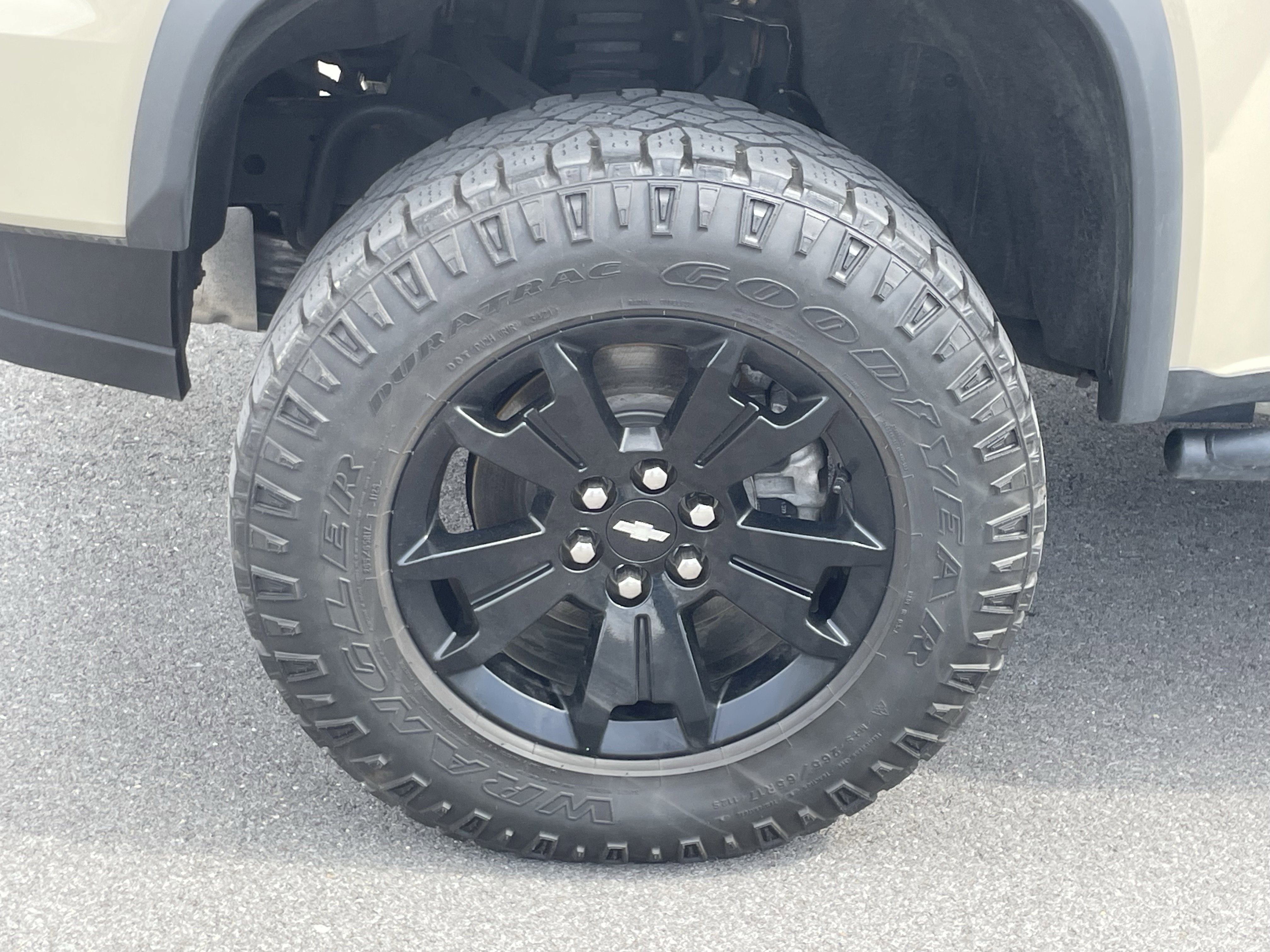 Used 2022 Chevrolet Colorado ZR2 w/ ZR2 Dusk Special Edition AWD/4WD image 11