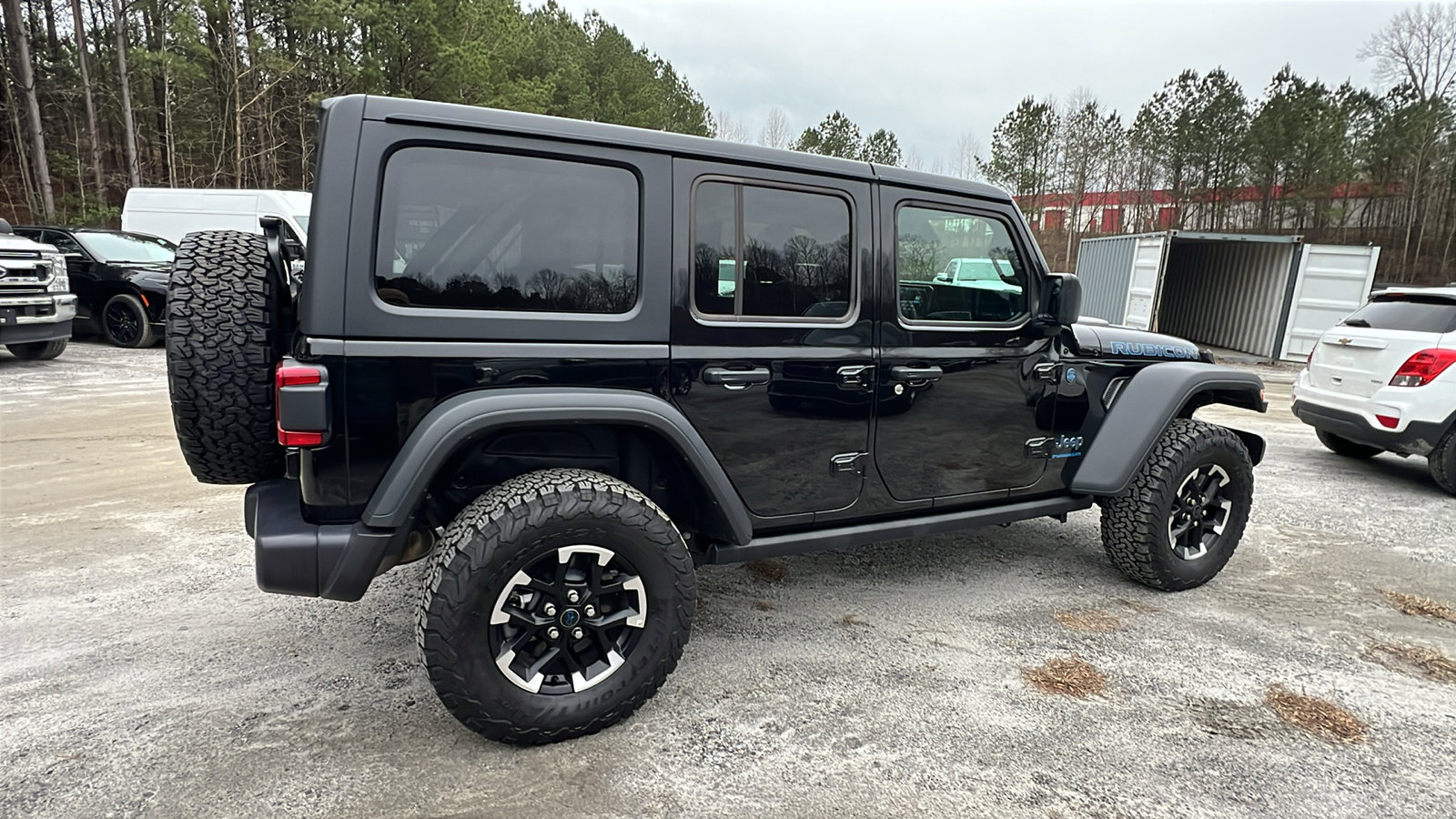 Used 2025 Jeep Wrangler Unlimited Rubicon 4xe w/ Convenience Group image 8