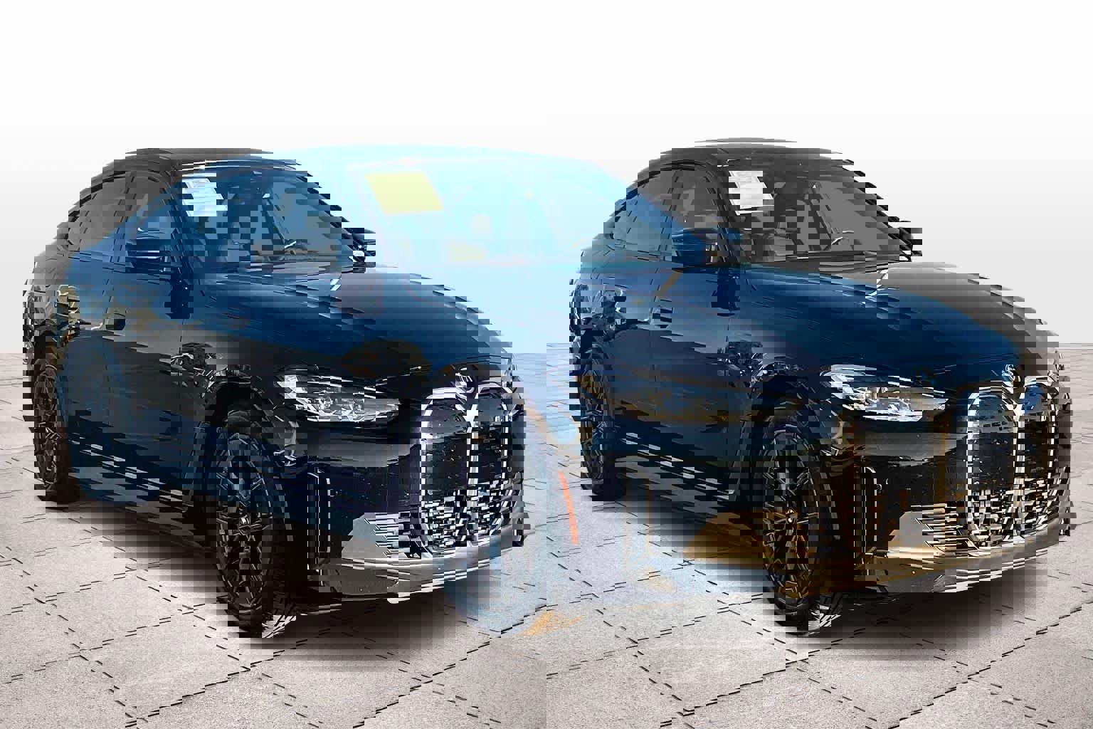 Used 2023 BMW i4 eDrive35 w/ Premium Package image 2