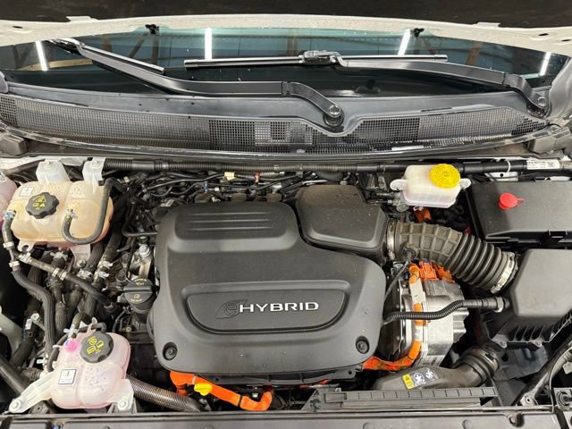 Used 2024 Chrysler Pacifica Select image 27