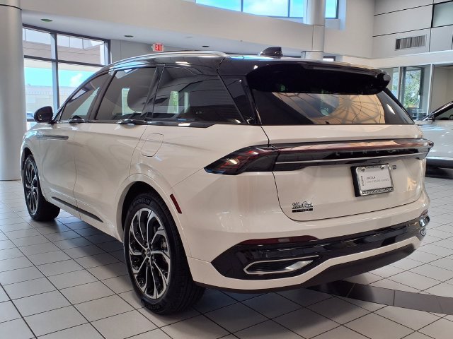 Certified 2026 Lincoln Nautilus Reserve AWD/4WD image 24